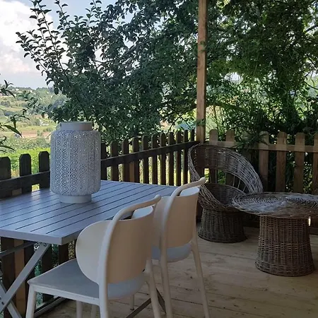 Le Clos Des Bories Bed & Breakfast *